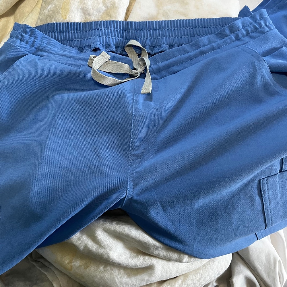 FIGS Yola™ Skinny Scrub Pants